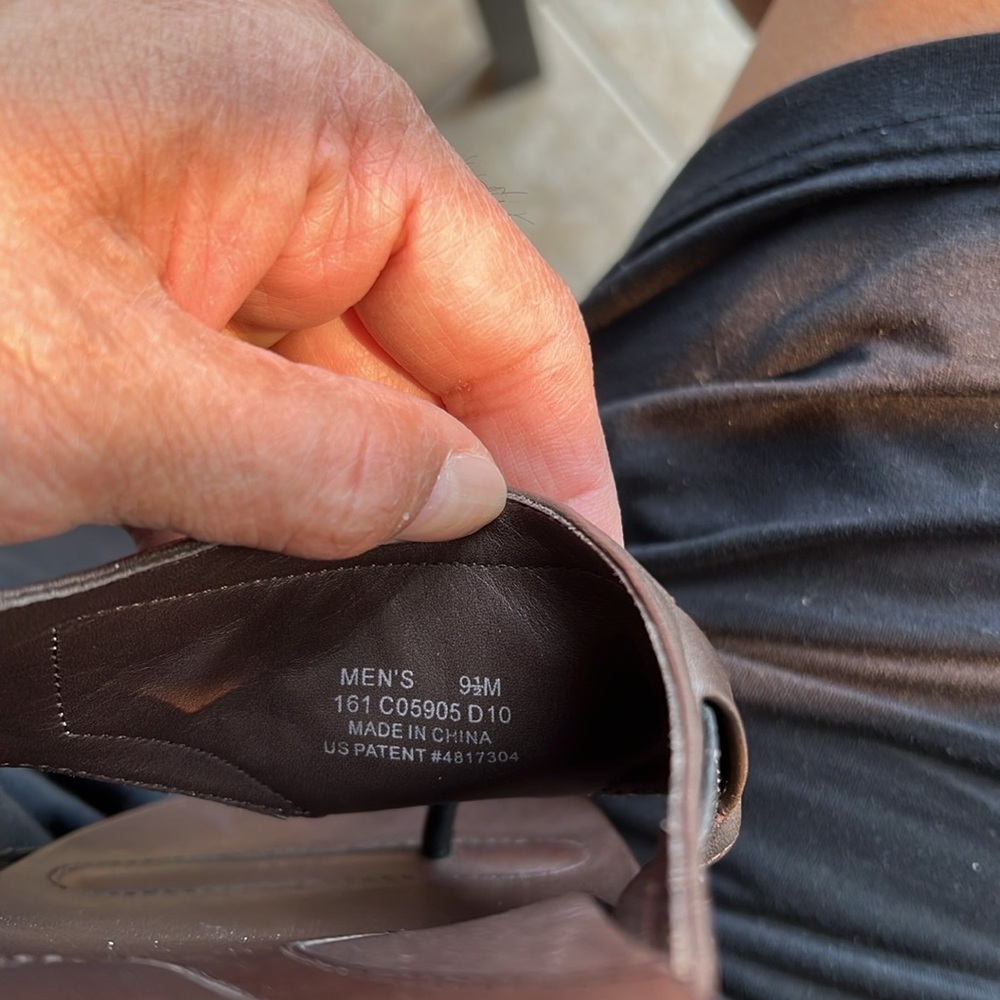 Cole Haan men’s leather dressy flip flops with Nike air  sole. Men’s 9 1/2 - Picture 10 of 10